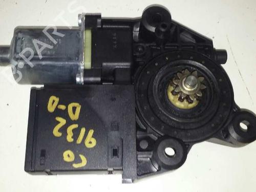 Used Right front window motor RENAULT MEGANE III Hatchback (BZ0/1_, B3_) 1.5 dCi (BZ09, BZ0D, BZ1W, BZ29, BZ14) (110 hp) 2413579