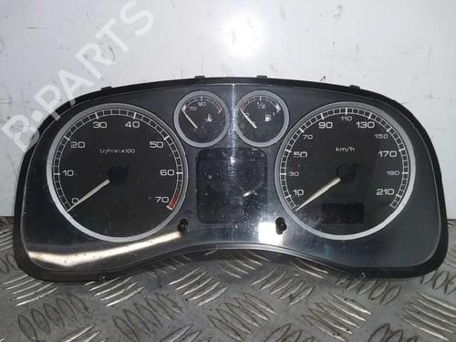 Used Instrument cluster PEUGEOT 307 (3A/C) [2000-2012]  16498881