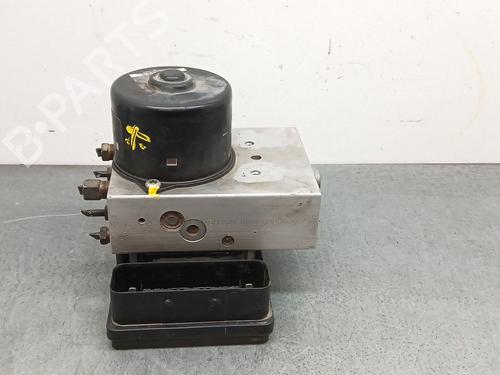 Used ABS pump NISSAN PATHFINDER III (R51) 2.5 dCi 4WD (171 hp) 31065097