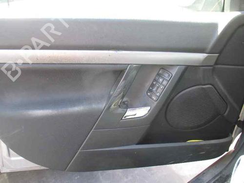 Fuse box OPEL VECTRA C (Z02) 2.2 DTI 16V (F69) | BP2393461E1 