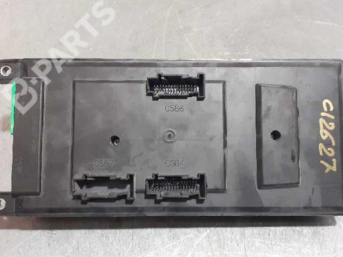 Fuse box LAND ROVER RANGE ROVER SPORT I (L320) 2.7 D 4x4 | BP8332131E1 