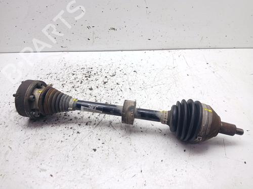 Drivaksel fortil venstre Drivaksel fortil venstre SKODA RAPID Spaceback (NH1) 1.4 TDI (90 hp) 39654095 39654095