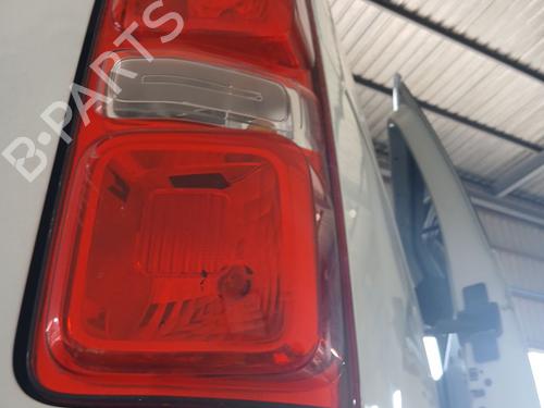 Right taillight PEUGEOT EXPERT Bus (V_) 2.0 BlueHDi 150 | BP28143690C35 