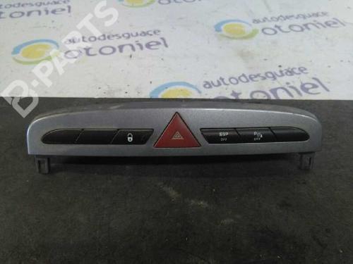 Used Warning switch PEUGEOT 308 I (4A_, 4C_) 1.6 HDi (109 hp) 4673687