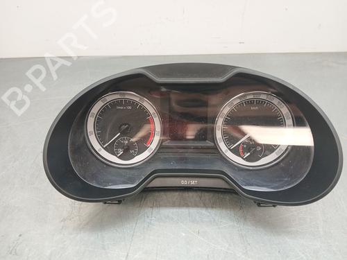 Used Instrument cluster Instrument cluster SKODA OCTAVIA III Combi (5E5, 5E6) 1.5 TSI G-TEC (130 hp) 34195979 34195979