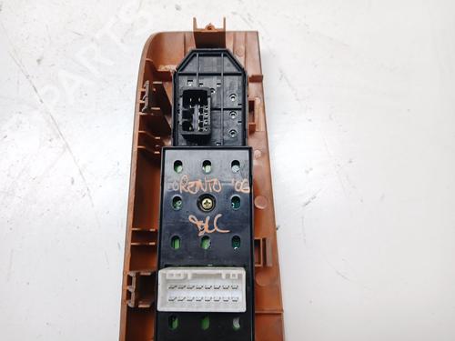 Left front window switch KIA SORENTO I (JC) 2.5 CRDi 4WD | BP27677300I27 - Image 6