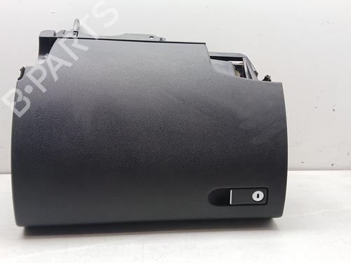 Used Glove box MERCEDES-BENZ C-CLASS (W204) C 220 CDI (204.002) (170 hp) 20292222