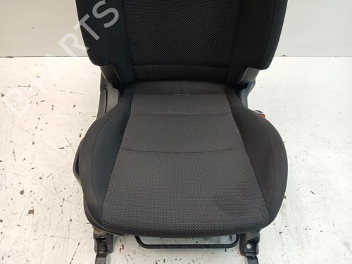 Right front seat KIA CARENS IV | BP18413317C16 - Image 3
