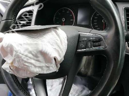 Used Steering wheel SEAT LEON (5F1) 1.4 TSI (125 hp) 13374260