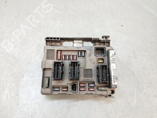 Zekeringkast CITROËN C5 I (DC_) 2.0 HDi (DCRHZB, DCRHZE) (109 hp) 28103665
