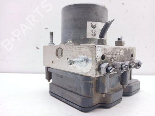Used ABS pump PEUGEOT EXPERT Bus (V_) 2.0 BlueHDi 150 (150 hp) 29356261
