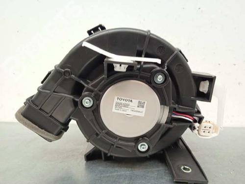 Heater blower motor TOYOTA COROLLA Estate (_E21_) 1.8 Hybrid (ZWE211) | BP9957261M62 