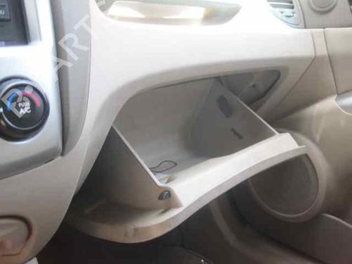 Left front steering knuckle KIA SPORTAGE II (JE_, KM_) 2.0 i 16V | BP2363044M25 