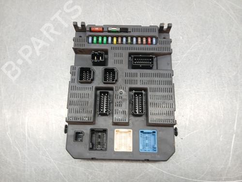 Used Fuse box CITROËN C4 Coupe (LA_) 1.6 HDi (90 hp) 31250862