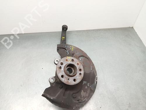 Used Right front steering knuckle Right front steering knuckle MERCEDES-BENZ M-CLASS (W164) ML 420 CDI 4-matic (164.128) (306 hp) 32722017 32722017