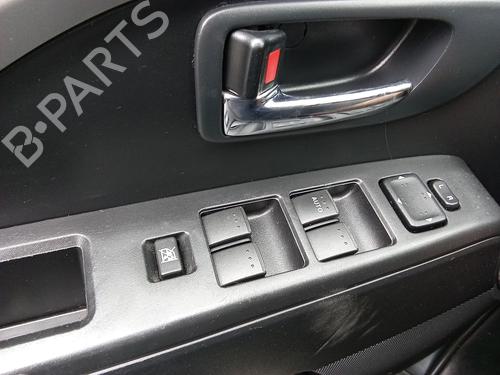 Used Left front window switch Left front window switch MAZDA 5 (CW) 1.6 CD (116 hp) 39890045 39890045