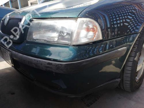 Right headlight SKODA OCTAVIA I (1U2) 1.9 TDI | BP5045205C29 