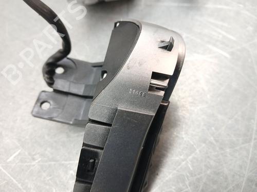 Steering wheel controls INFINITI QX70 3.7 AWD | BP31290780E15