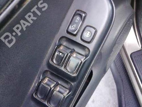 Used Left front window switch OPEL FRONTERA B (U99) 2.2 DTI (6B_ZC, 6B_VF, 6B_66, 6B_76) (116 hp) 12134541