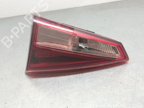right-tailgate-light-seat-arona-kj7-kjp-2017-38946839 main image