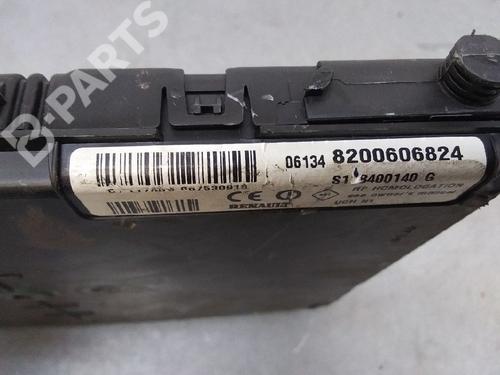 Fuse box RENAULT GRAND SCÉNIC II (JM0/1_) 1.5 dCi (JM1E) | BP10237221E1 