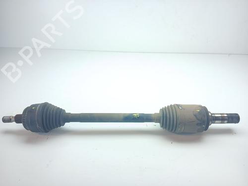 Drivaksel bagtil Højre MERCEDES-BENZ M-CLASS (W163) ML 400 CDI (163.128) (250 hp) 32116456