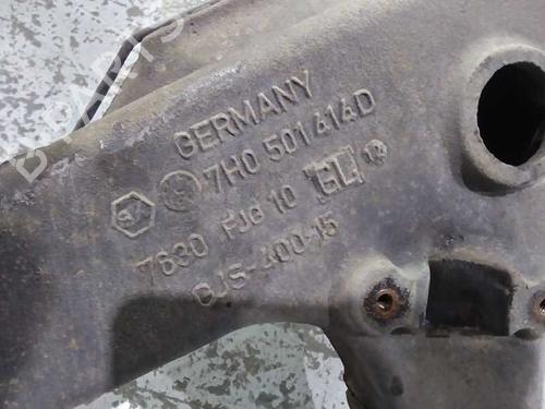 Right rear steering knuckle VW TRANSPORTER T5 Bus (7HB, 7HJ, 7EB, 7EJ)  | BP16764903M28 