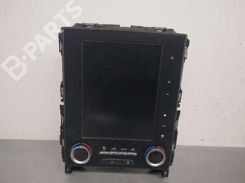 Used Radio RENAULT MEGANE IV Hatchback (B9A/M/N_) 1.8 RS 300 (B9M8) (300 hp) 11968463