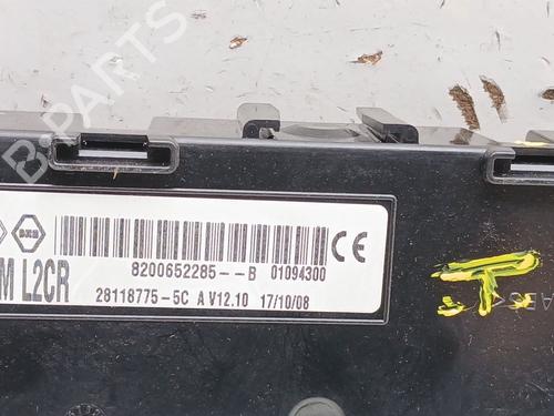 Fuse box RENAULT CLIO III (BR0/1, CR0/1) 1.2 16V (BR02, BR0J, BR11, CR02, CR0J, CR11) | BP37643456E1 - Image 8