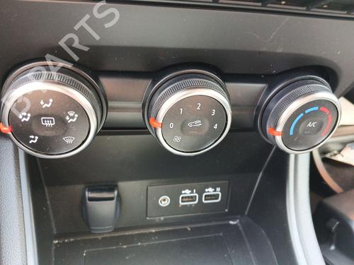 climate-control-renault-captur-ii-hf_-2020-34441435 main image