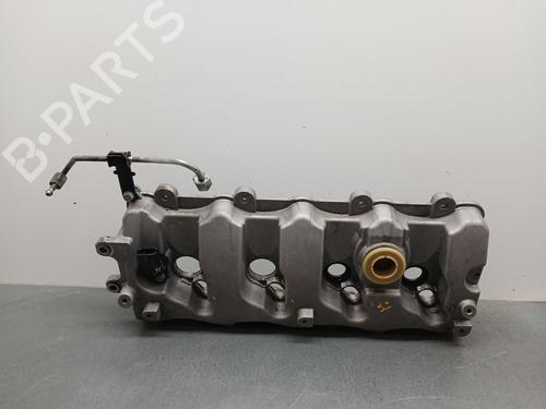 Used Valve cover KIA CARENS III MPV (UN) [2006-2013]  23071807