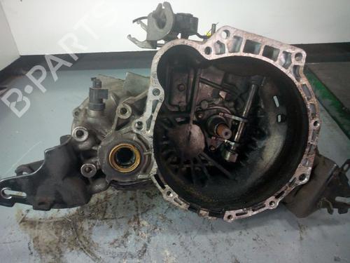Used Gearbox KIA CERATO I Hatchback (LD) [2004-2010]  16978577