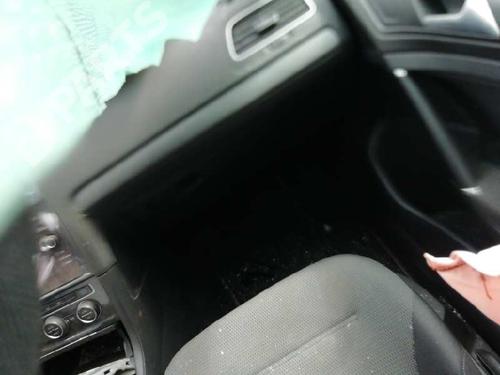 Used Glove box VW GOLF VII (5G1, BQ1, BE1, BE2) 1.4 TSI (125 hp) 10050078