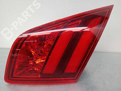 right-tailgate-light-peugeot-308-ii-lb_-lp_-lw_-lh_-l3_-16-gti-l35gnh-9677818280-9677818280-2013-2014-2015-2016-2017-2018-2019-2020-2021-7066010 main image