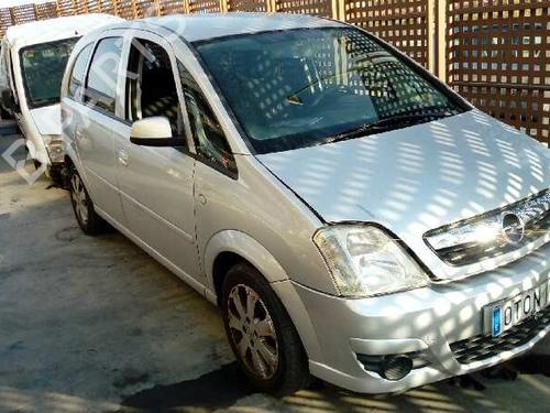Rear fog light OPEL MERIVA A MPV (X03) 1.7 CDTI (E75) | BP4243483C37 