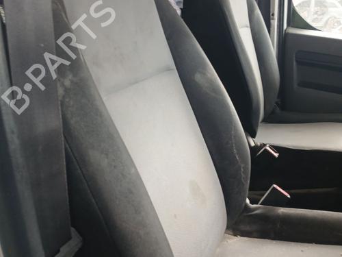 Used Right front seat PEUGEOT EXPERT Bus (V_) 2.0 BlueHDi 150 (150 hp) 27628420