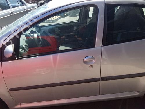 Used Left front door Left front door 39147343 39147343