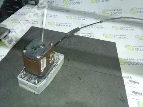 Used Gear lever PEUGEOT 407 (6D_) 2.0 HDi 135 (6DRHRH, 6DRHRE, 6DRHRG, 6DRHRJ) (136 hp) 7441598