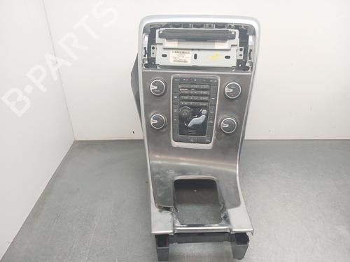 Used Radio VOLVO S60 II (134) DRIVe / D2 (114 hp) 32391913