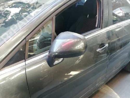 Used Left front door PEUGEOT 5008 (0U_, 0E_) [2009-2017]  19247440