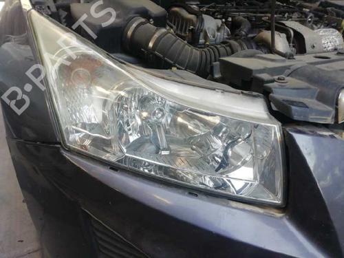 Used Right headlight CHEVROLET CRUZE (J300) [2009-2025]  12856123