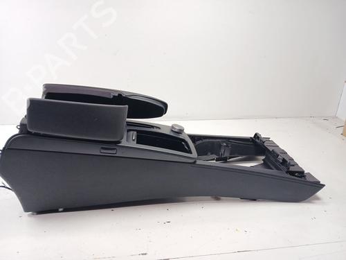 Accoudoir central MERCEDES-BENZ C-CLASS (W204) [2007-2015]  32858818