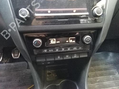 climate-control-skoda-rapid-spaceback-nh1-2012-2013-2014-2015-2016-2017-2018-2019-39245997 main image