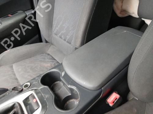 Used Armrest / Center console PEUGEOT 3008 I MPV (0U_) 1.6 HDi (112 hp) 25129211
