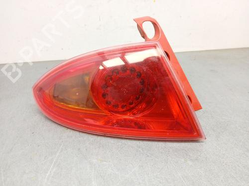 Used Left taillight SEAT LEON (1P1) 1.6 TDI (105 hp) 29537761