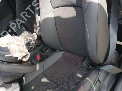 Used Seats set TOYOTA YARIS (_P21_, _PA1_, _PH1_) 1.5 Hybrid (MXPH11) (92 hp) 26689930