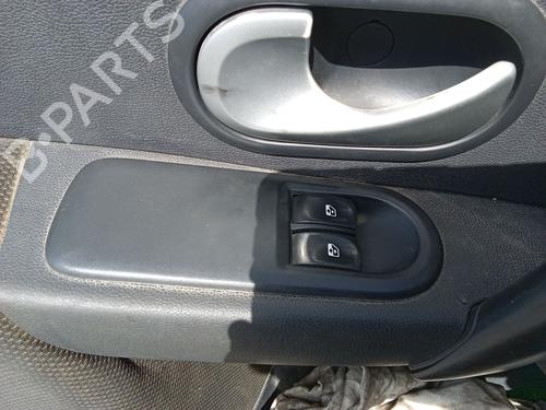 Used Left front window switch Left front window switch RENAULT CLIO III (BR0/1, CR0/1) 1.5 dCi (C/BR0G, C/BR1G) (68 hp) 39621158 39621158