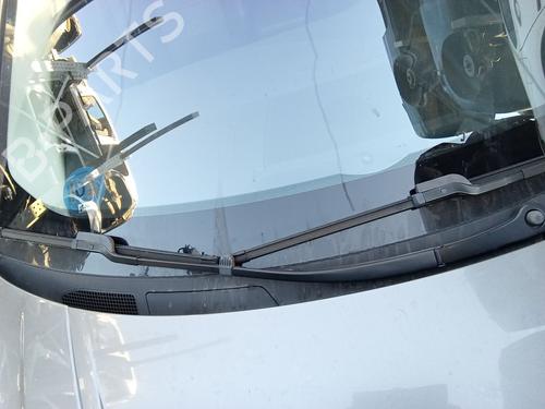 Used Front windshield wiper arm Front windshield wiper arm 39096825 39096825