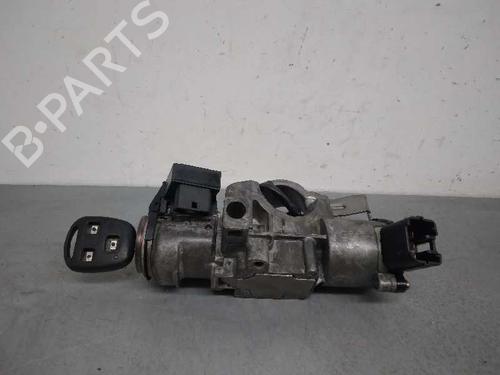 Used Ignition barrel TOYOTA AVENSIS Saloon (_T25_) 2.0 D-4D (CDT250_, CDT250R) (116 hp) 13327596