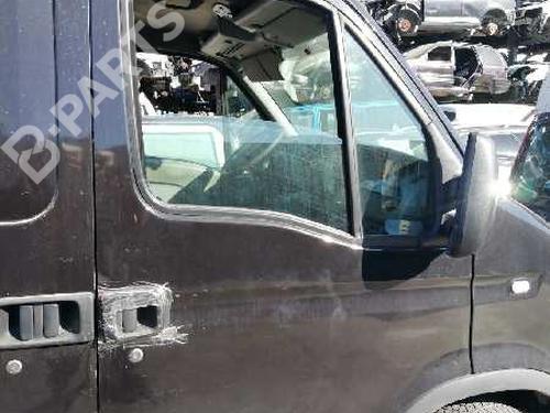 Used Right front door NISSAN INTERSTAR Van (X70) [2002-2025]  9634240